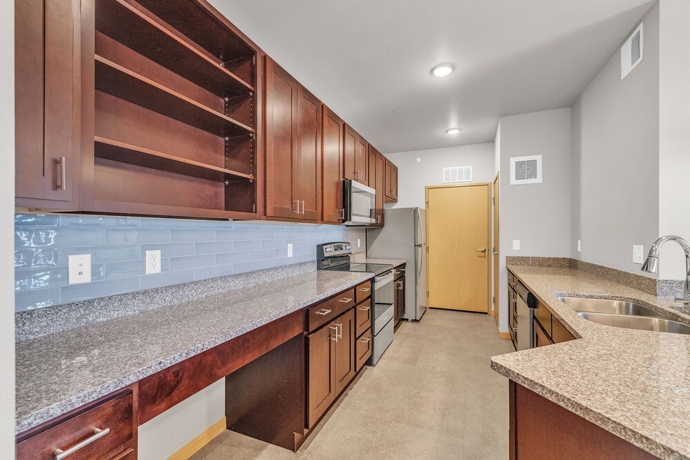 Luxurious 1 Bed 1 Bath Apartment At The Meadows-Pet Friendly by FlexHaus view 5