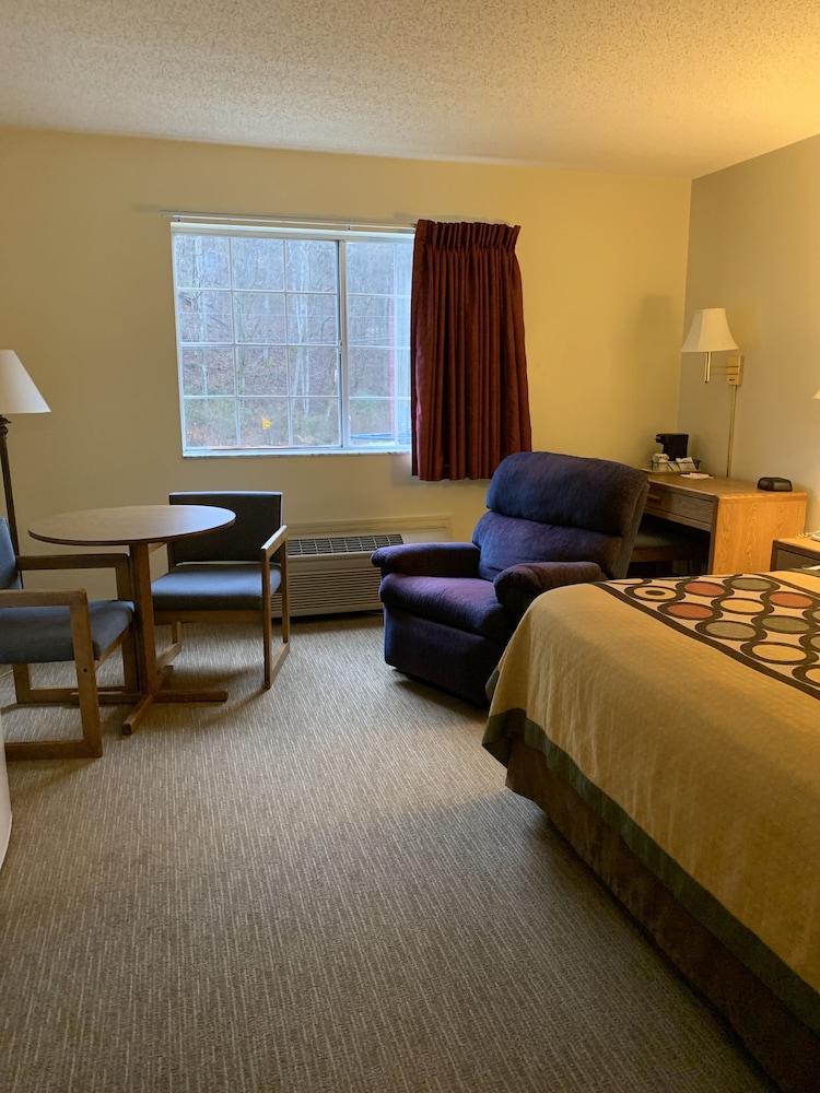 Brookshire Inn
