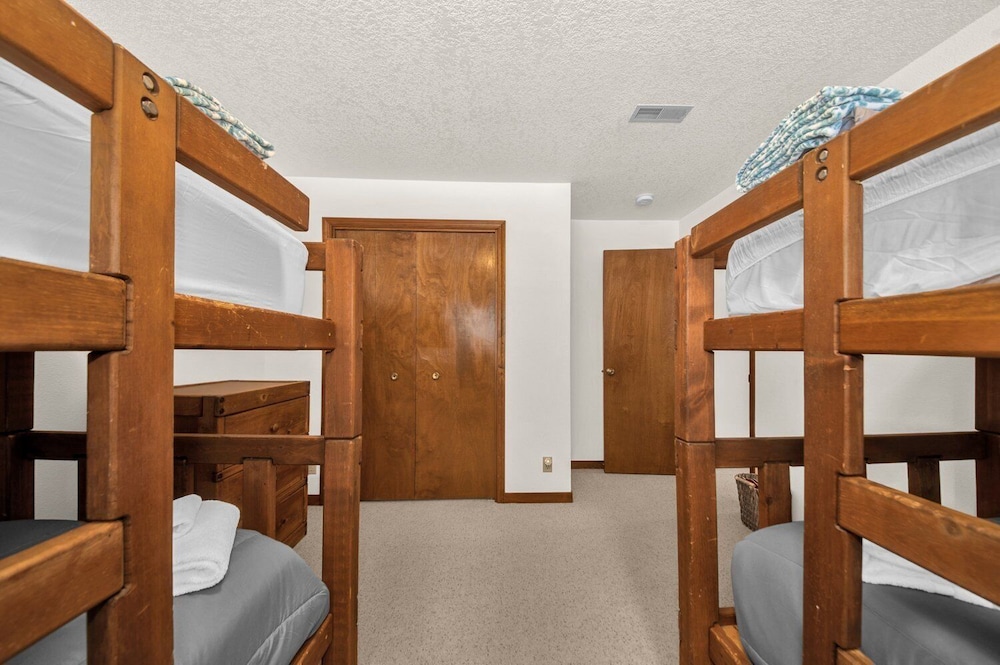 Yellow Pine 10 5 Bedroom Home