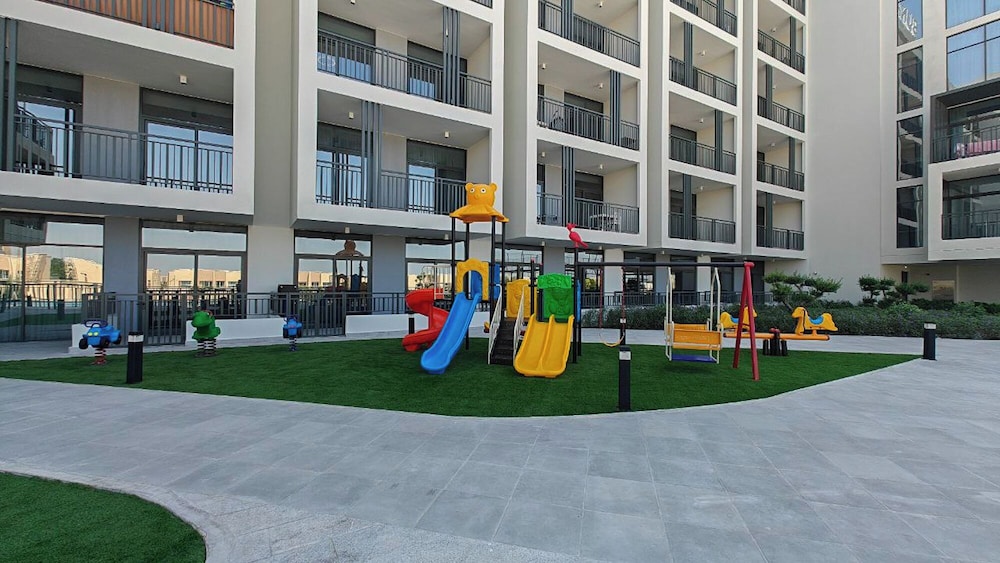TOP Location | Work and Chill near Miracle Garden