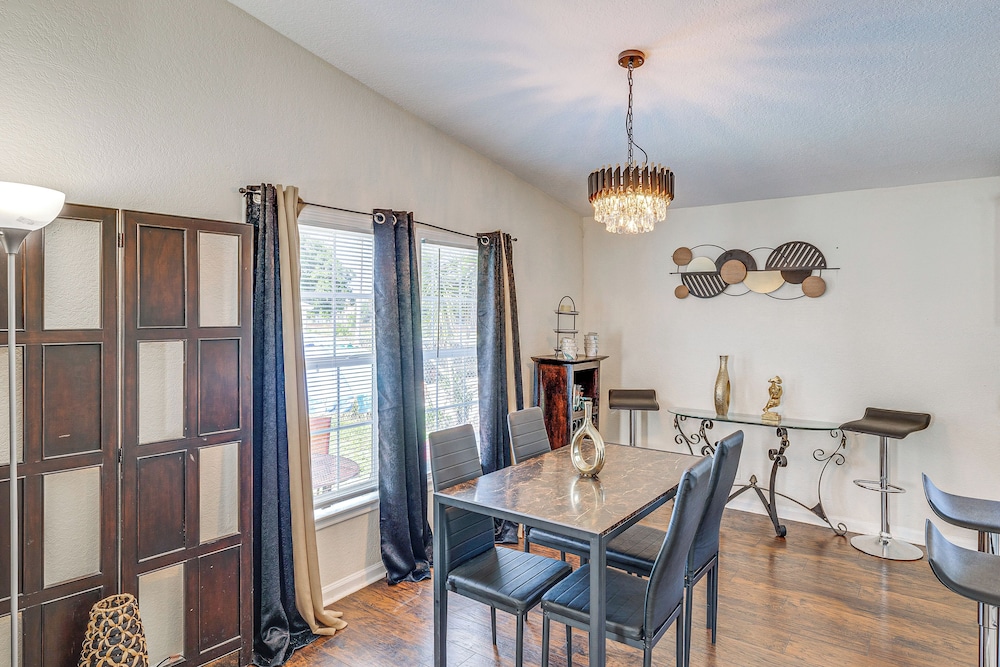 West Palm Beach Home ~ 2 Mi to Downtown!
