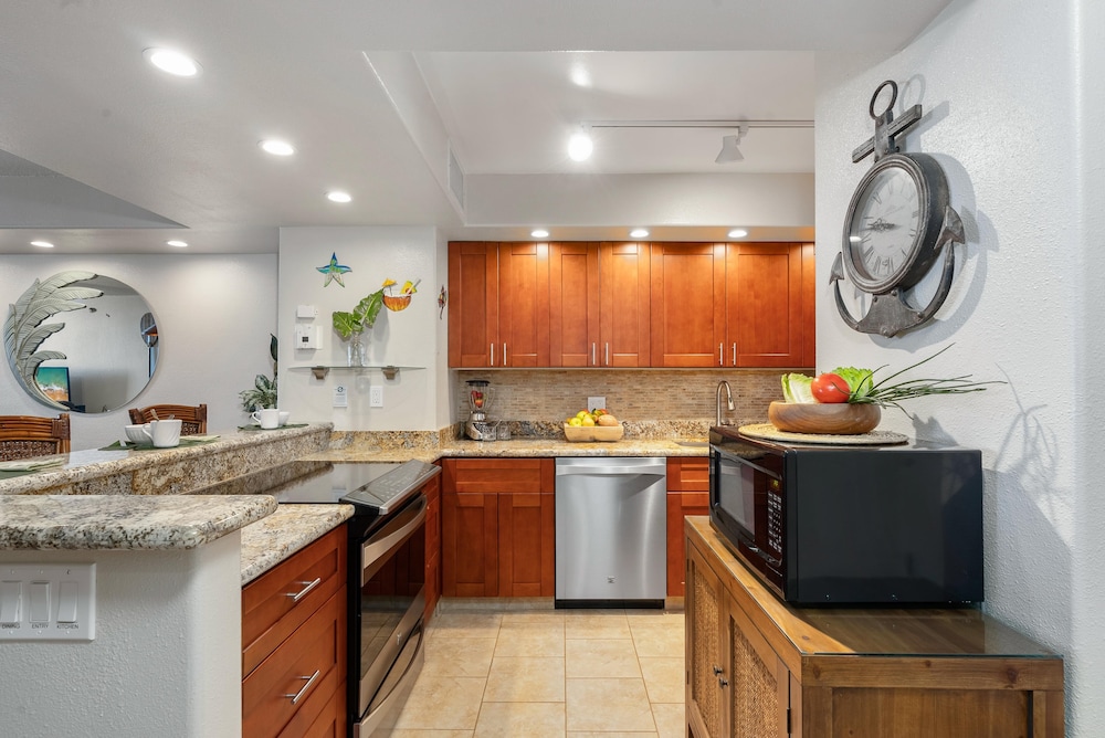 Kahana Villa E609 in Lahaina