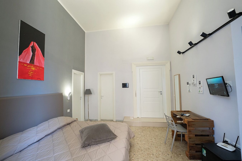 P.C. BOUTIQUE DE GASPERI by ClaPa Group Dislocated Hospitality