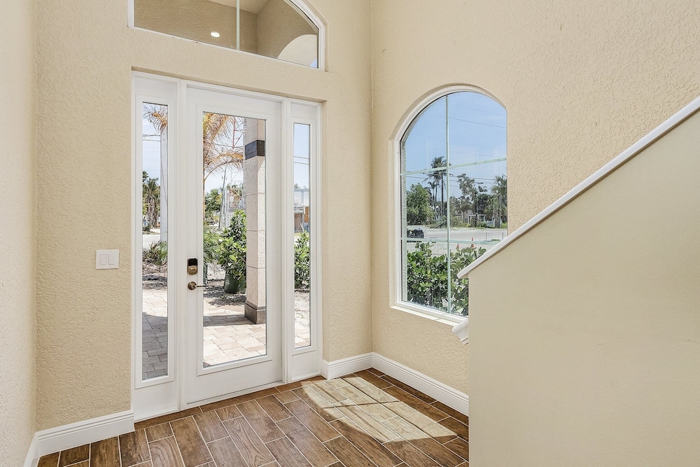 Curious Tides - 3132/3134 Estero Blvd. 10 Bedroom Townhouse by RedAwning view 3