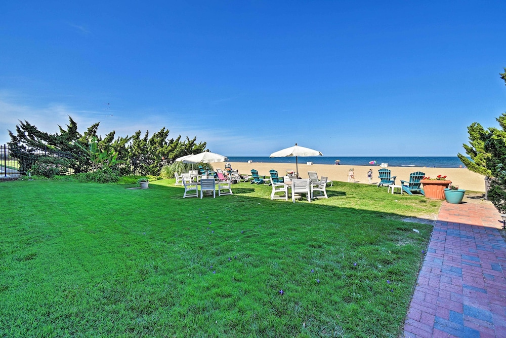 Oceanfront Resort Studio on Virginia Beach! view 5