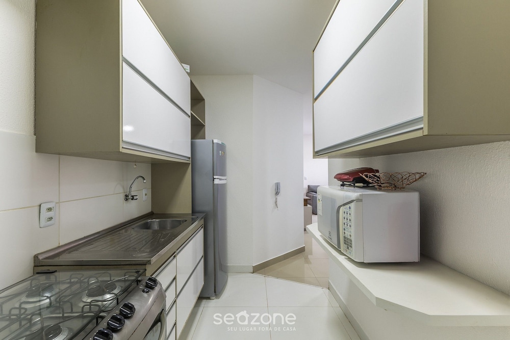 Condominium With a Pool 850m From Praia do Sul, Ilheus/ba VGT