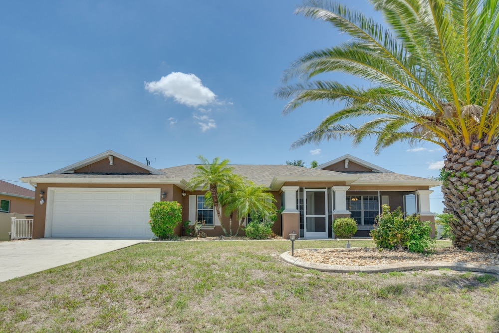 Family-friendly Home 10 Mi to Dtwn Cape Coral - Property Image 14