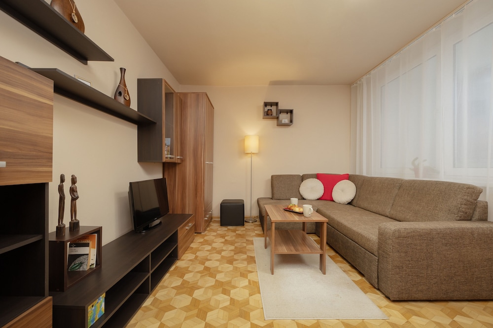 Apartment With Balcony for 2 by Renters view 4