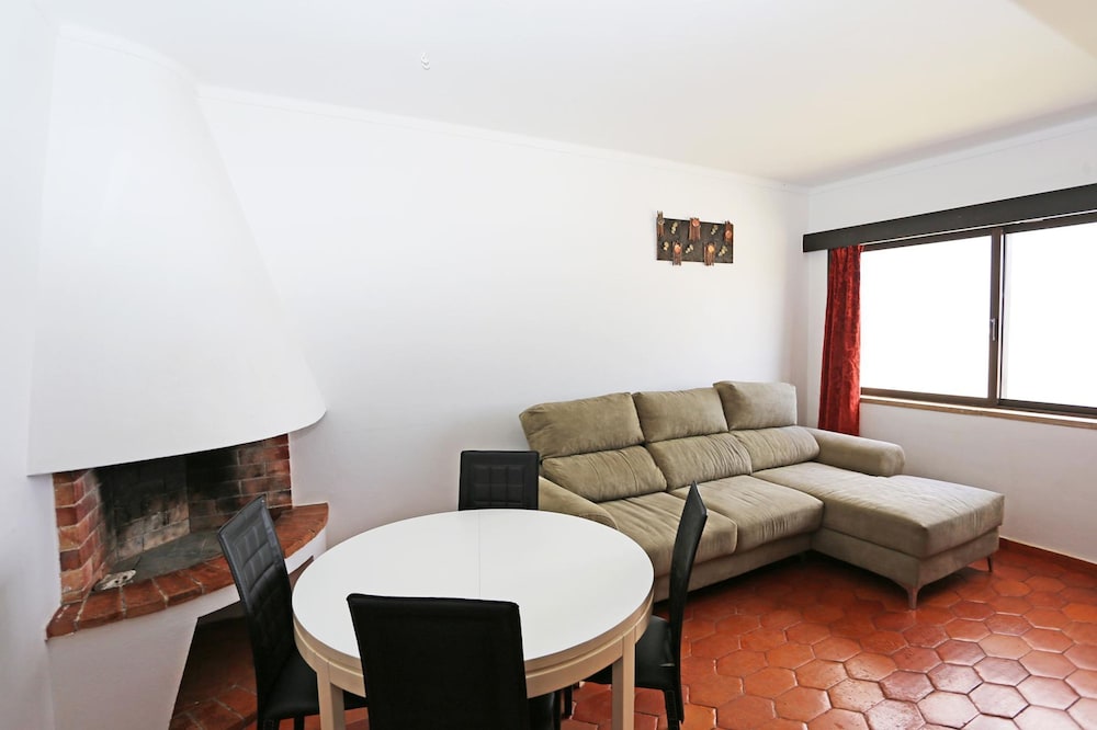 V 04 - Apartment 4 in Seacliff Albufeira