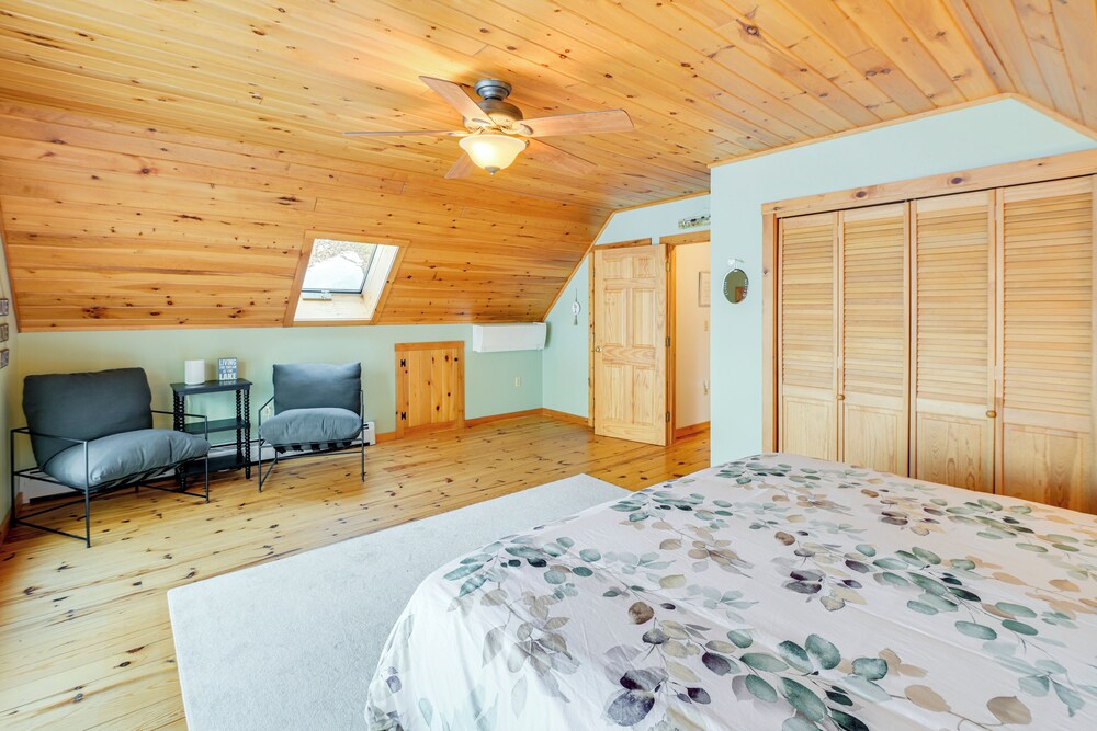 Hot Tub & Boat Dock: Waterfront Maine Retreat!