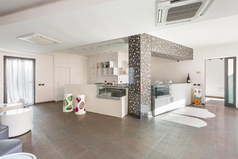 2889 B&B Terra dei Fiori - Camera Tripla con Balcone by Barbarhouse photo 2