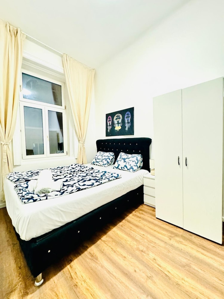 Affordable 5BR Apartment Atzgersdorf