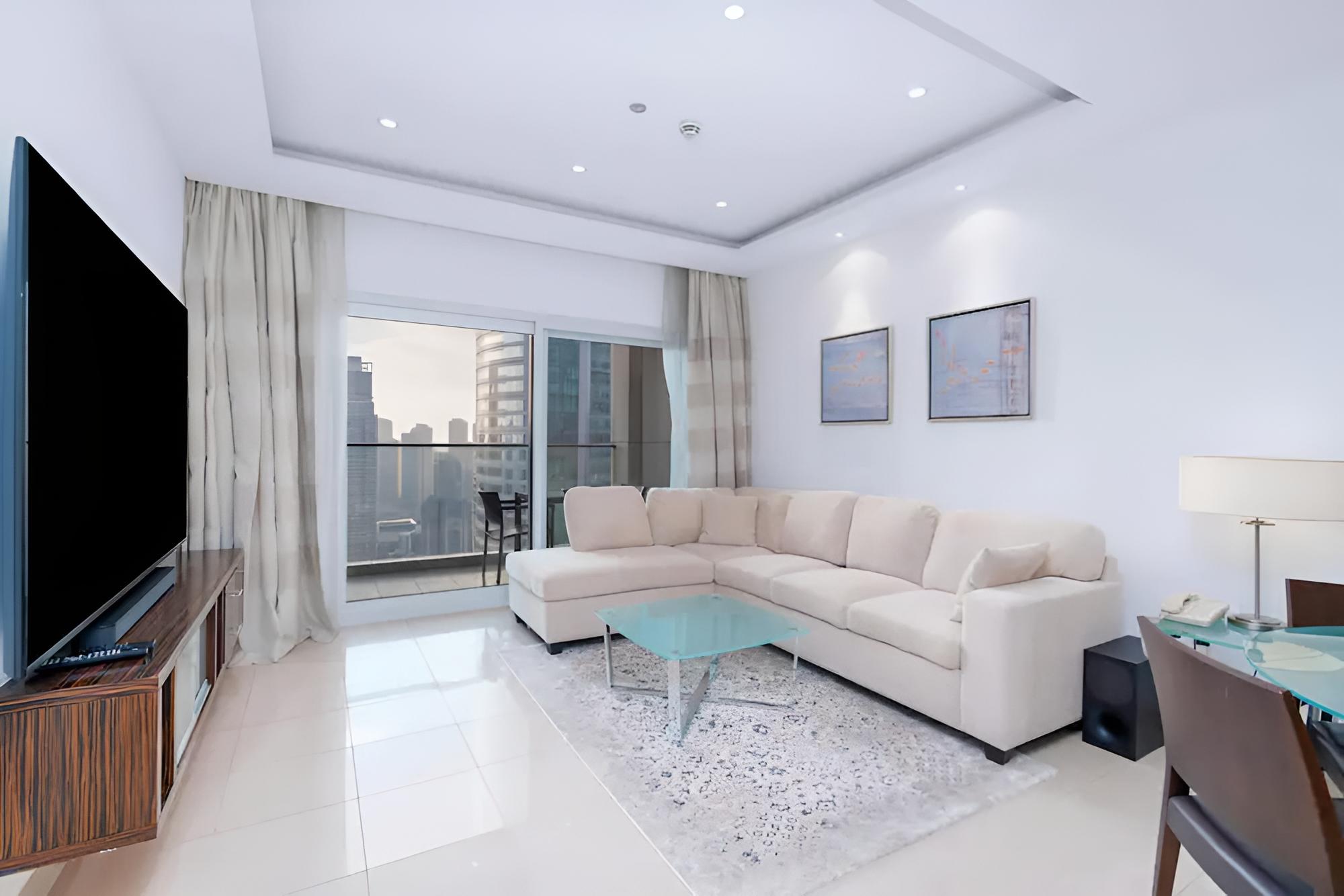 Cozy 2bdr in Jumeirah Lakes Towers
