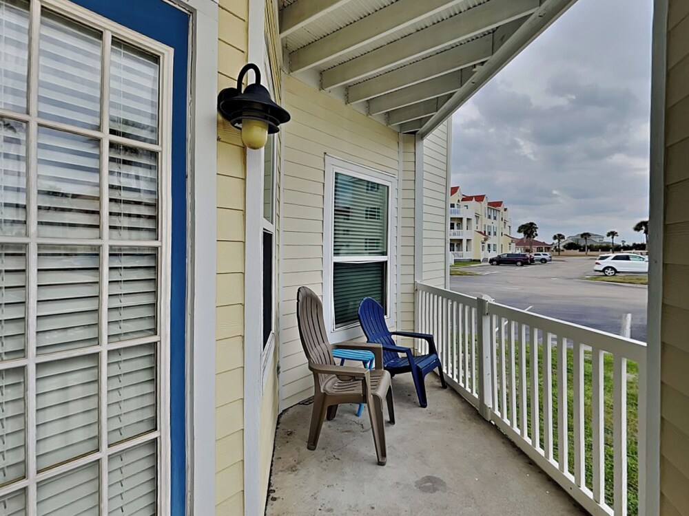 The Lazy Turtle by Silver Sands Vacation Rentals