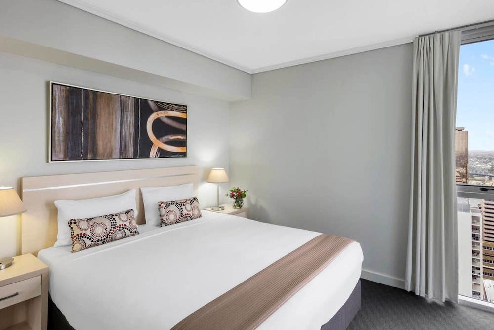 2BR Epic Views CBD 2 Cars Pool Wine Gym Netflix view 5