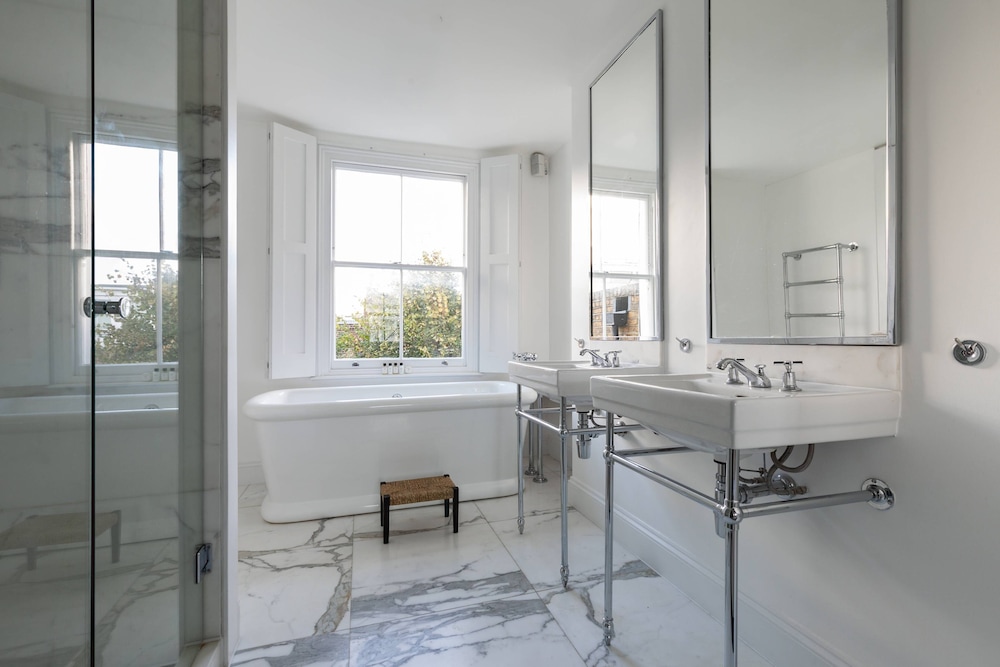 Edith Grove Viii by Onefinestay