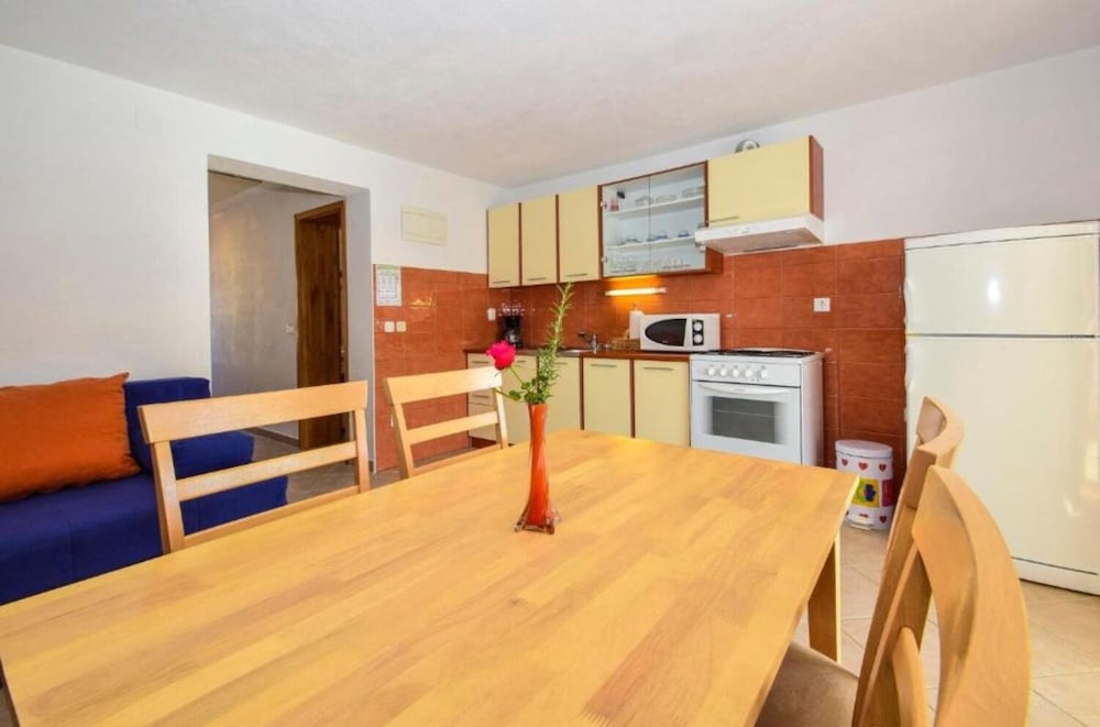 Marijan - With Terrace - A2 view 4