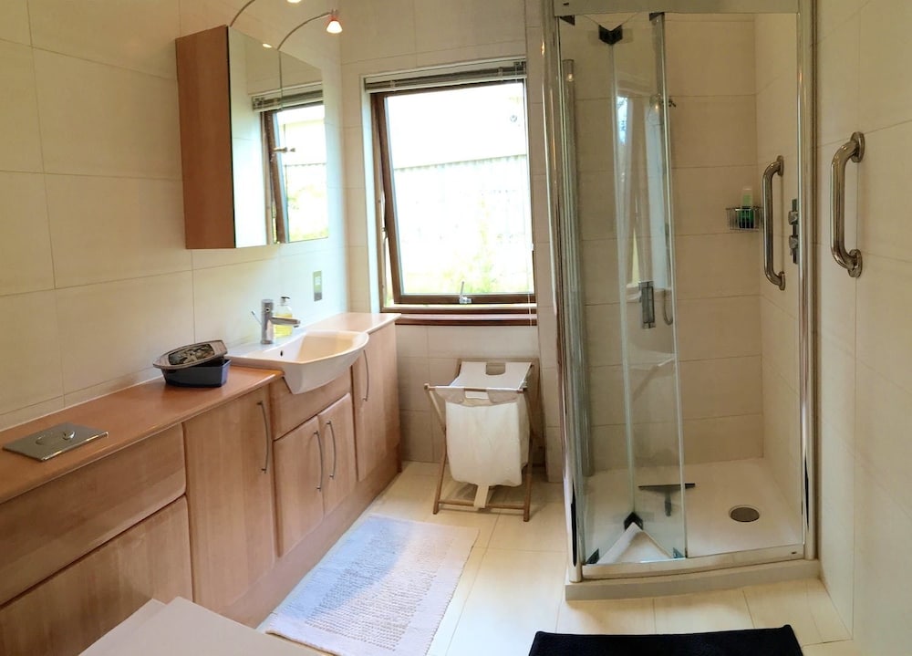 Sherborne Vacations - The Eco-Flat - Property Image 11