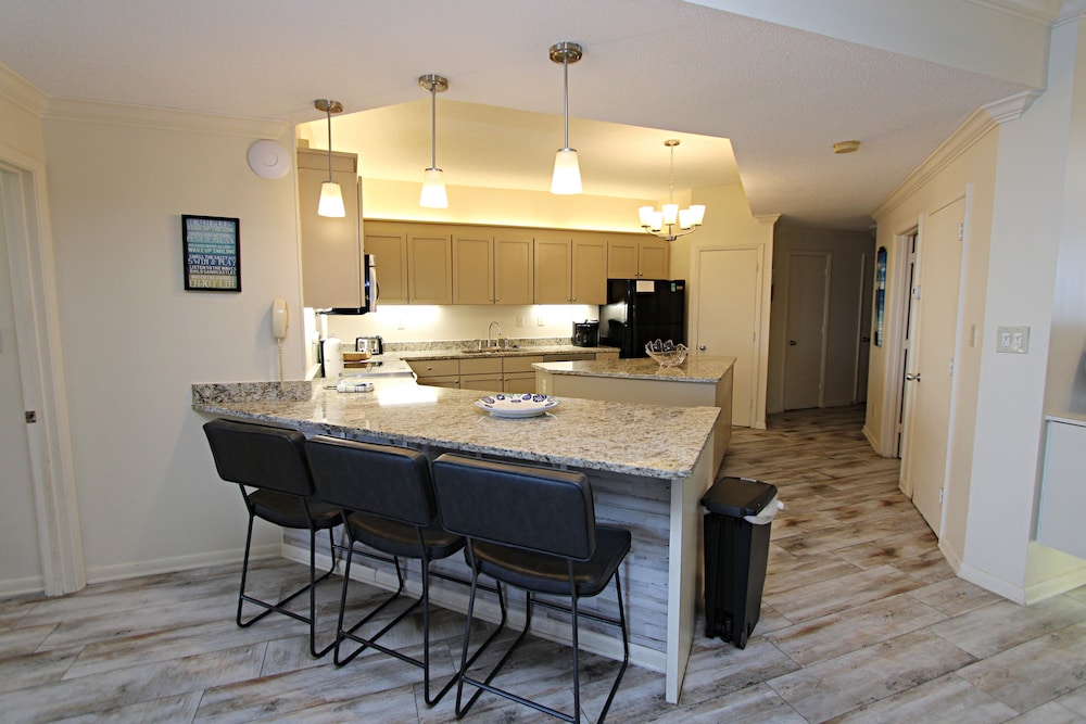 Romar House