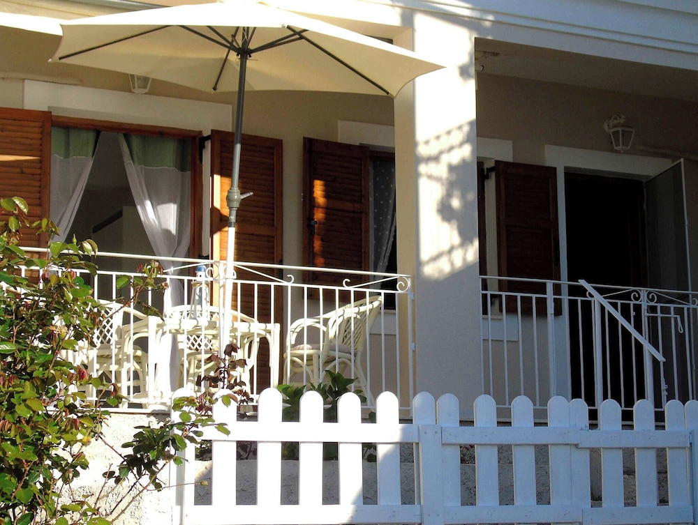 Sea Rose Apartment