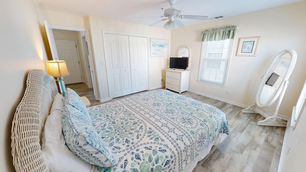 Dolphin Watch Tybee Vacation Rentals