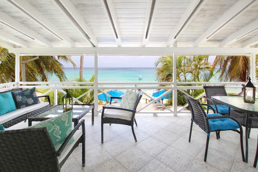 Bora Bora Upper 2 Bedroom Apts