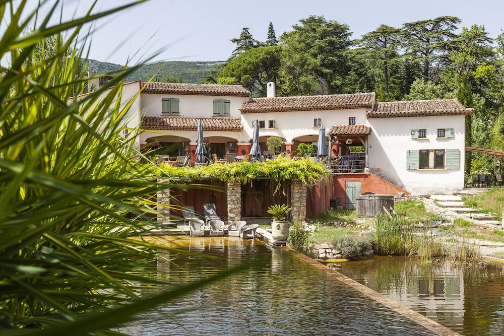 Chambres d'Hôtes Mas La Jaïna view 5