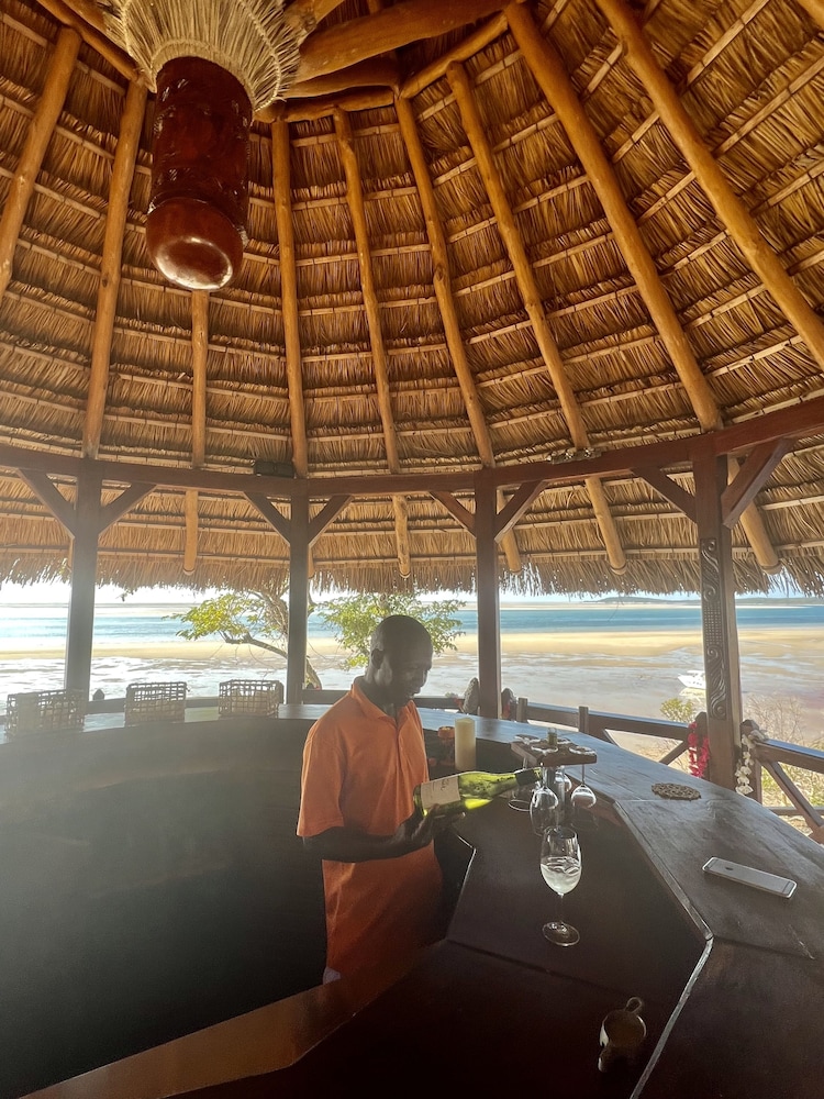 Moyeni Lodge