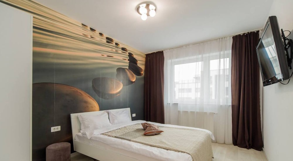 Remarkable Apart in Brasov/free Wif/lux Mattres/ view 4