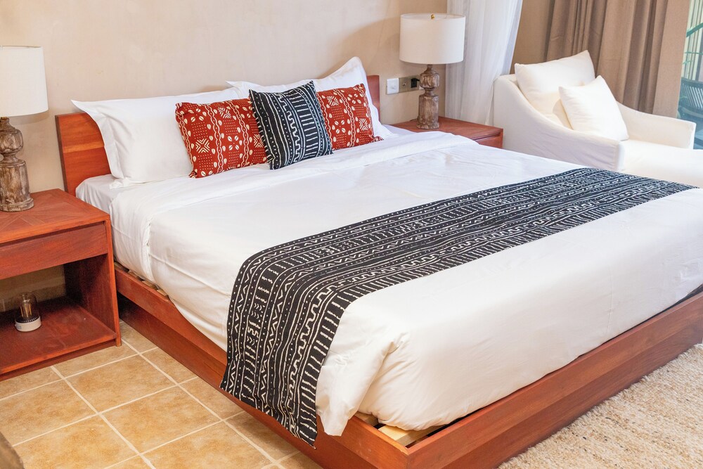 Entikko Safari Lodge