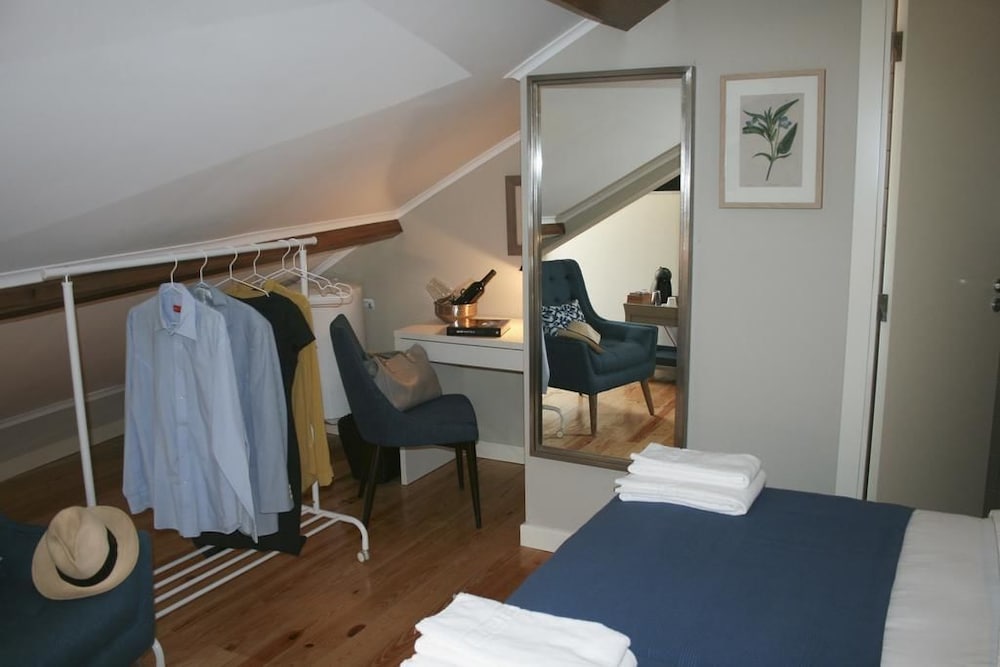 Flores Guest House