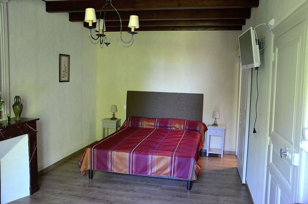Le Vieux Noyer view 3