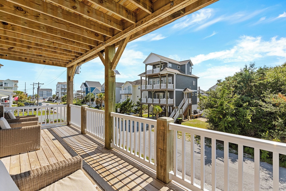 Across the Pond by Topsail Realty