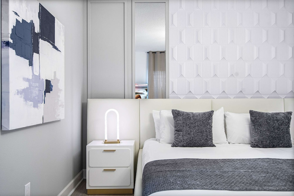 Themed Kids' Rooms, Pool & Game Loft Near Disney