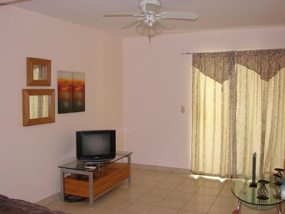Villa Riviera