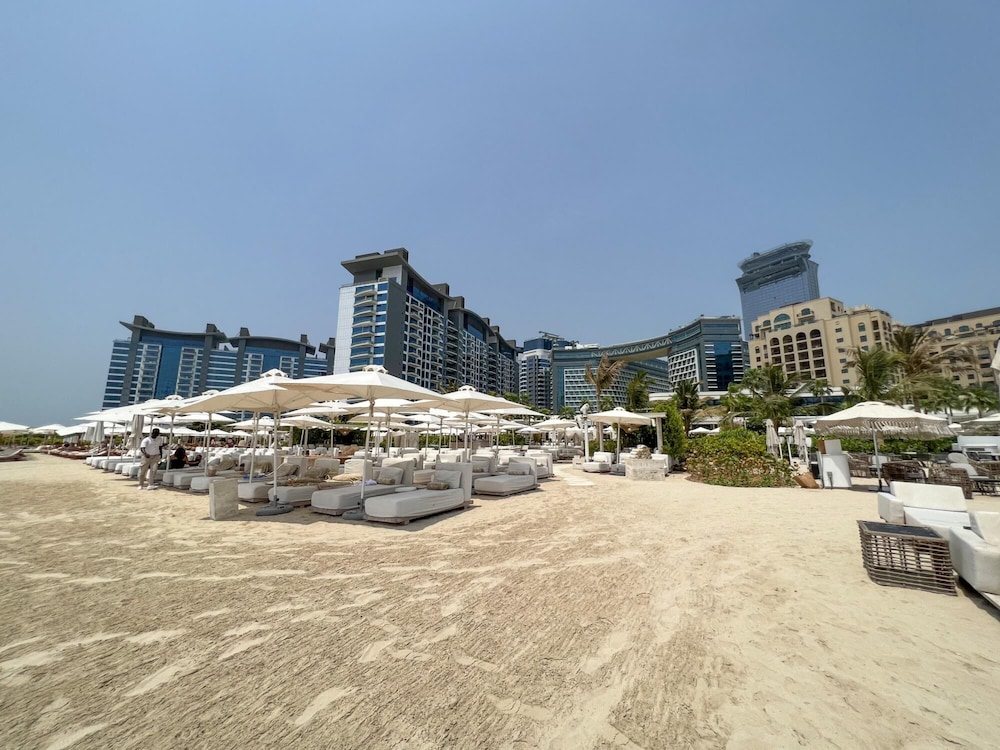 Signature Studio W Full Sea View on Palm Jumeirah