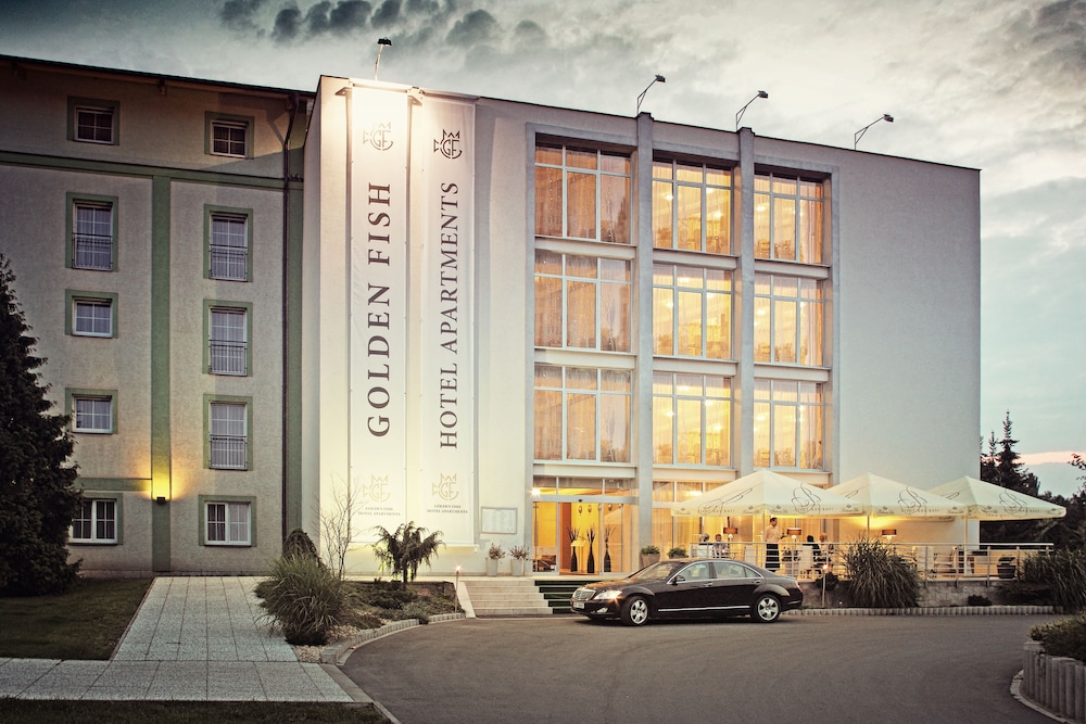 Hotel Golden Fish Hotel Apartments - Image 1