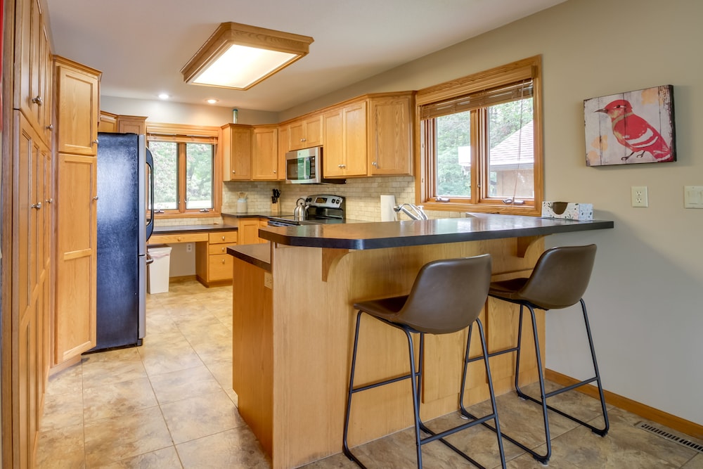 Sandy Beach Family Getaway w/ Fire Pit  Deck! - Property Image 43