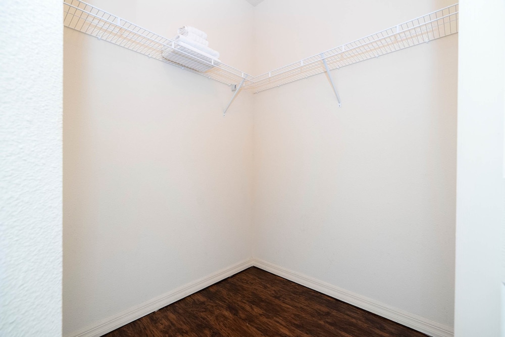 Spacious 4Bd Disney Dream With Resort Access at Lucaya 3210