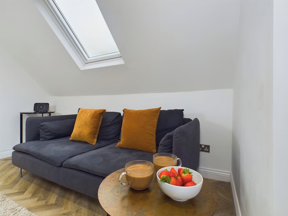 Seaside Escape Retreat in Westcliff-on-sea