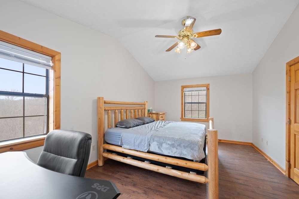 Retreat In The Smokies 3 Bedroom Home