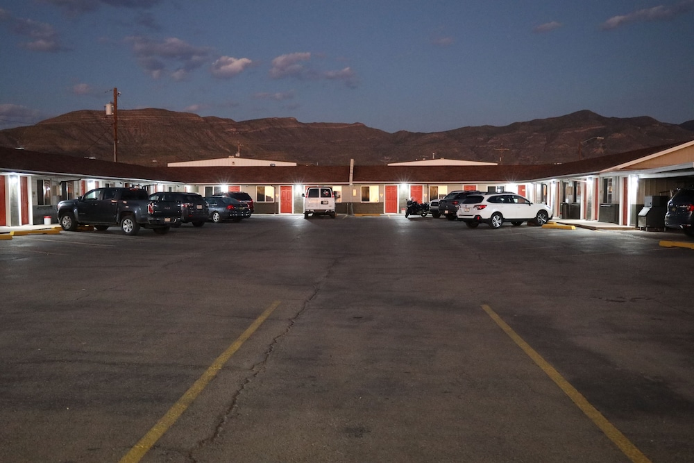 Budget Inn