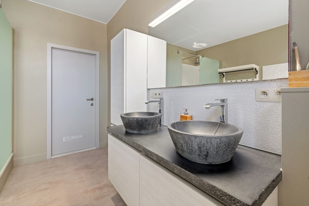 Gentpoort City Suites