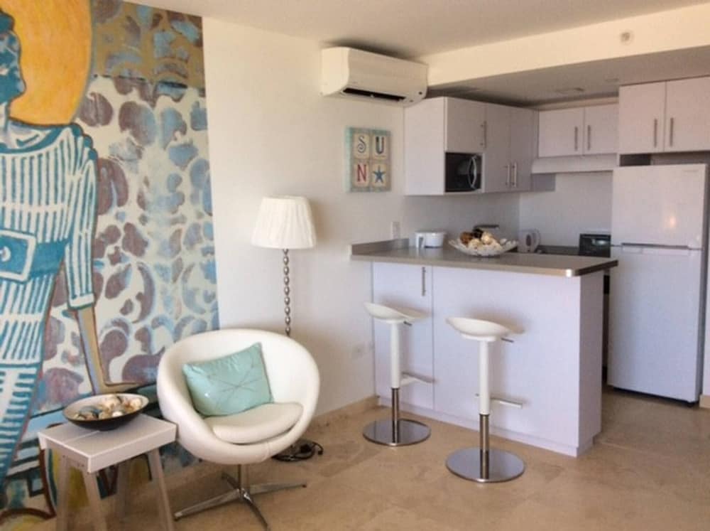 Lovely Sea View,eagle Beach, Oasis Condominium Wifi