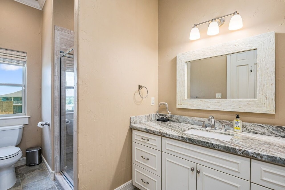Ocean One 4 Bedroom Home by RedAwning view 2