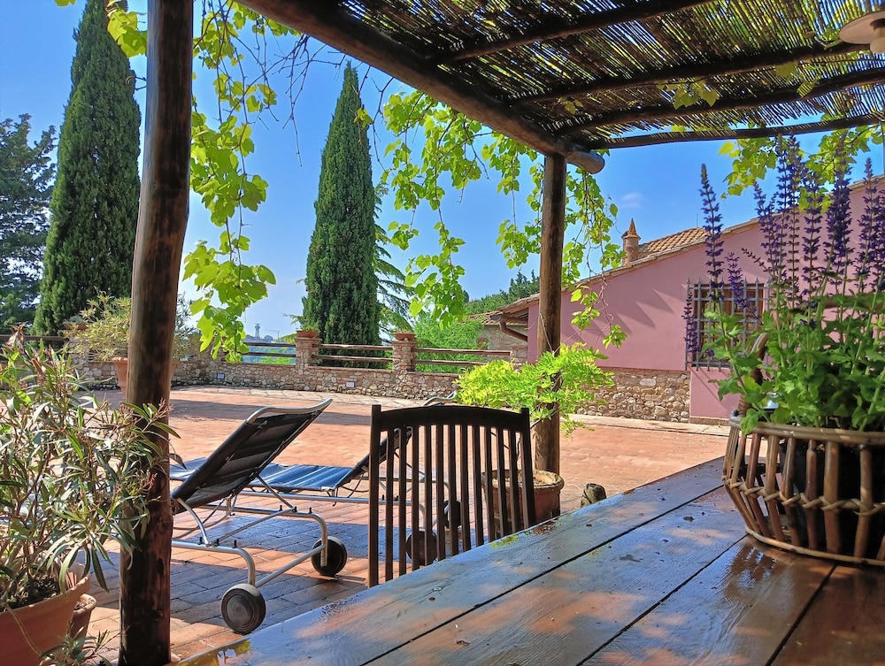 Podere Casato 2 Hills View, Pool, Wifi Tuscany