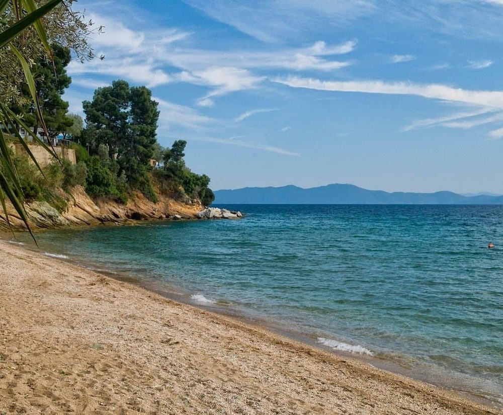Seafront Karma Luxury - An Escape From Reality