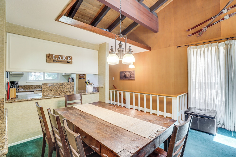 1 Mi to Beach: Cozy Incline Village Condo!
