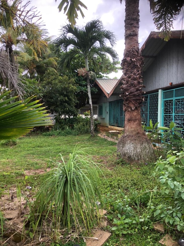 Unu Pikin Guesthouse