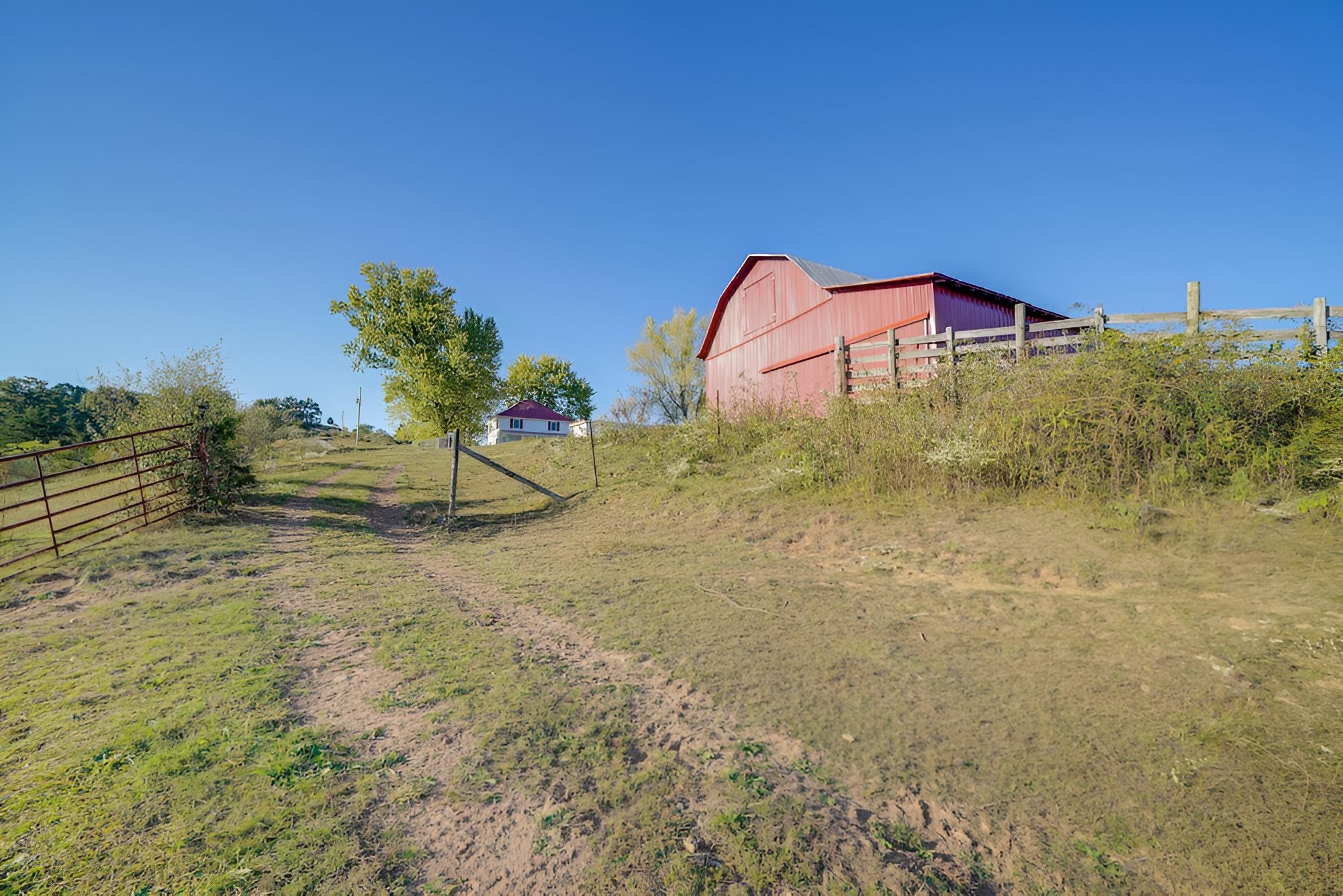 270-acre Ripley Home With On-site Pond! view 2